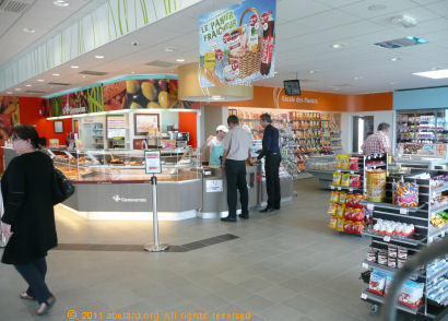 Inside the shop and café at the Aire-sur-Adour services