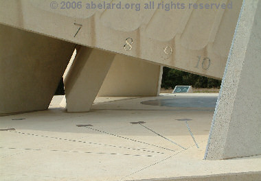 Morning horizontal sundial [taken in the afternoon, so the shadow does not mark the actual solar time] on the Nef Solaire, Tavel