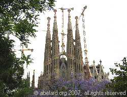 Sangrada Familia, still under construction in 2007