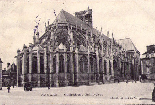 Buttressing at the eastern end of Nevers cathedral