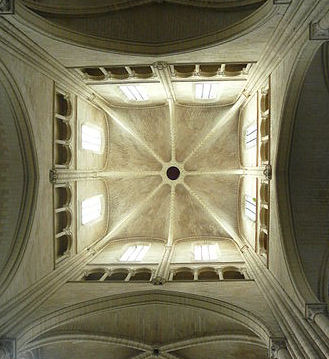 Lantern-tower, Evreux. Image: Structurae - Jacques Mossot 