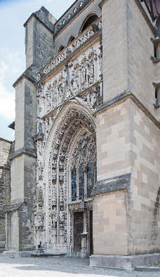 West facade of Cathédrale Notre-Dame de Lausanne