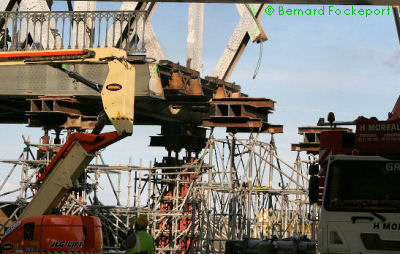 An end of the Passerelle Eiffel cut away from the bridge.  Image: Bernard Fockeport