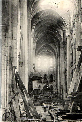 Noyon cathedral interior, after German WW1 shelling