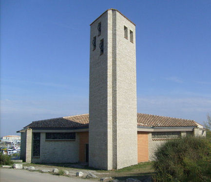 Notre-Dame-de-la-Mer church, La Continiere. Image:  Cobber17