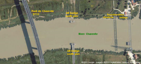 Google satellite image of the three bridges on the Charente river near Rochefort